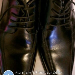 Men dress shoes size 9.5 worn once